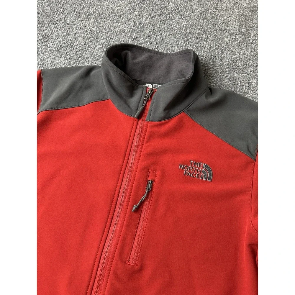 Mens The North Face WindWall Soft Shell Jacket Red Gray, Size S